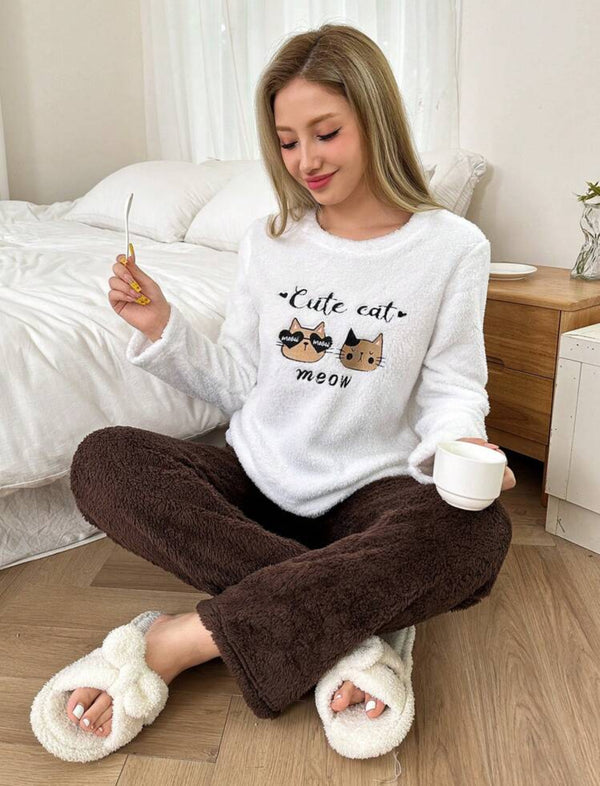 Cute Cat Meow Flannel Pajama Set 